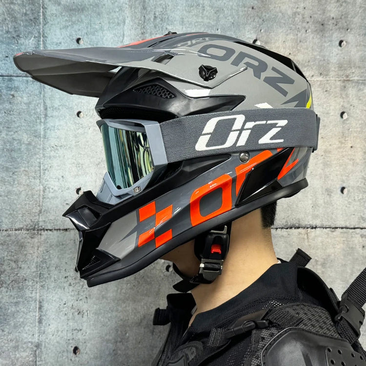 Casque moto cross et VTT